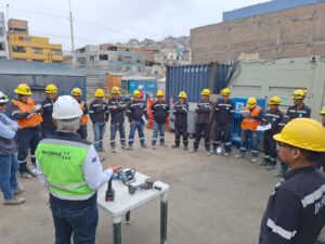 Capacitación a medida en aplicación, uso y cuidado de herramientas